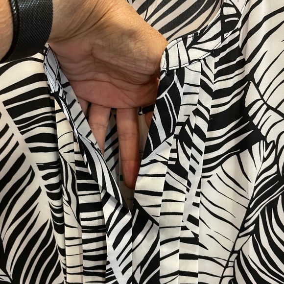 NEW Suit Blouse - Calvin Klein - Picture 9 of 13